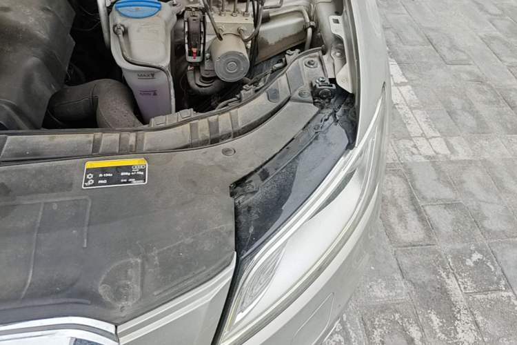 Used Audi Q5 2013 40 TFSI Comfort Edition Engine Bay Left