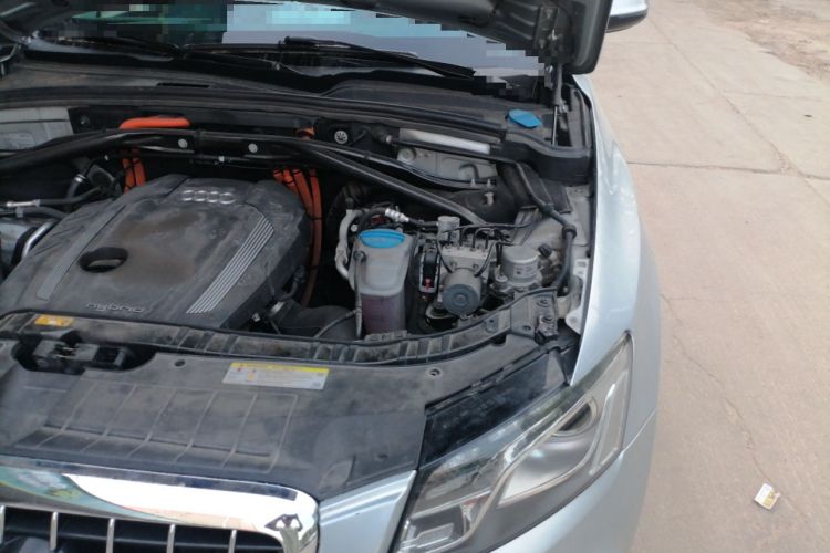 Used Audi Q5 2013 40 TFSI hybrid Engine Bay Left