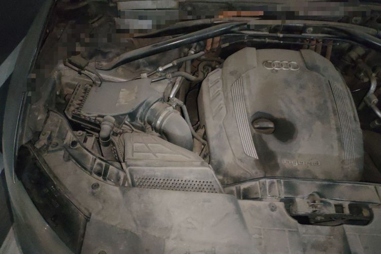 Used Audi Q5 2013 40 TFSI hybrid Engine Bay Right