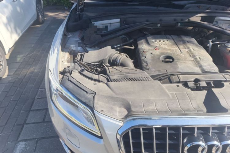 Used Audi Q5 2013 40 TFSI Technology Edition Engine Bay Right