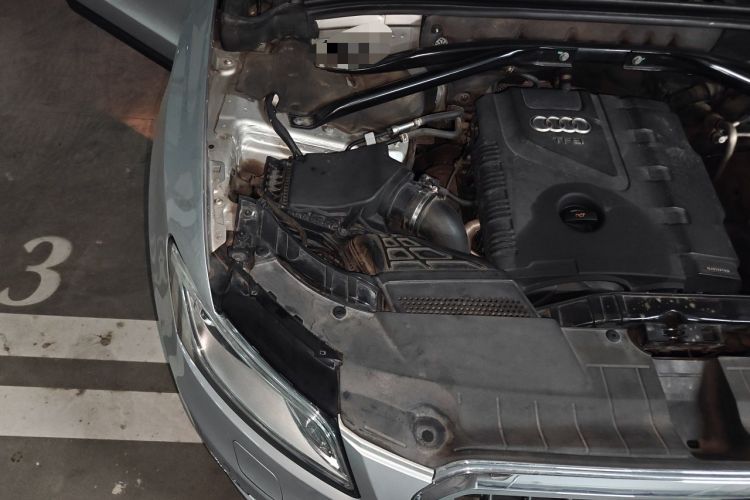 Used Audi Q5 2013 40 TFSI Technology Edition Engine Bay Right