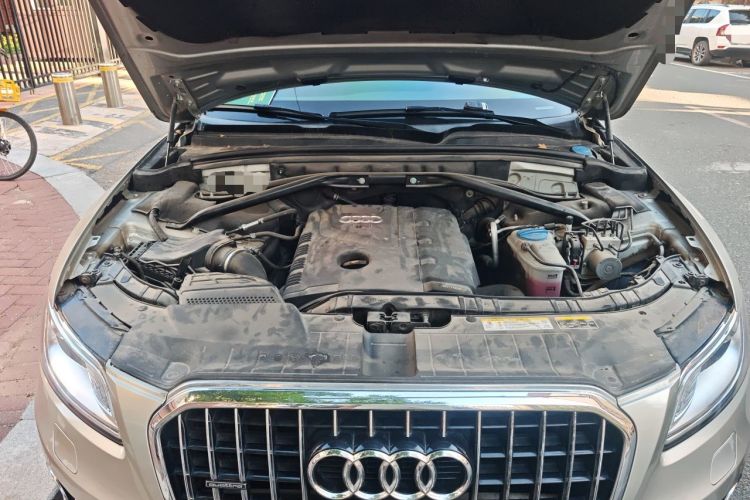 Used Audi Q5 2013 40 TFSI Dynamic Edition Engine Bay