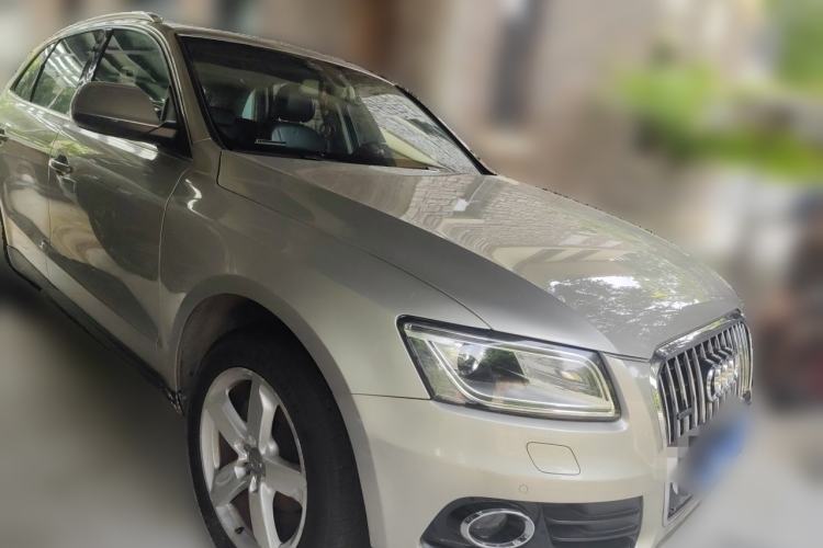 Used Audi Q5 2013 40 TFSI Comfort Edition Front Right 45 Deg