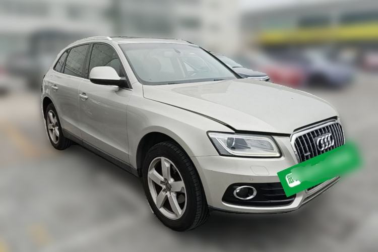 Used Audi Q5 2013 40 TFSI Comfort Edition Front Right 45 Deg
