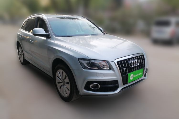 Used Audi Q5 2013 40 TFSI hybrid Front Right 45 Deg