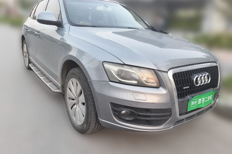 Used Audi Q5 2013 40 TFSI hybrid Front Right 45 Deg