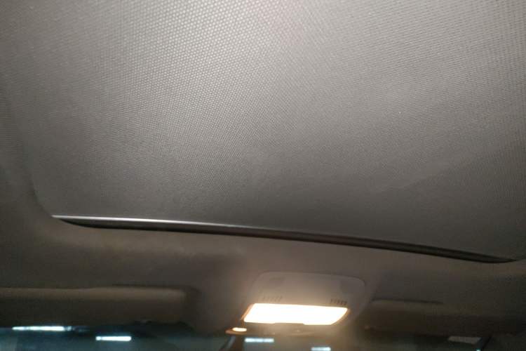 Used Audi Q5 2013 40 TFSI hybrid Headliner