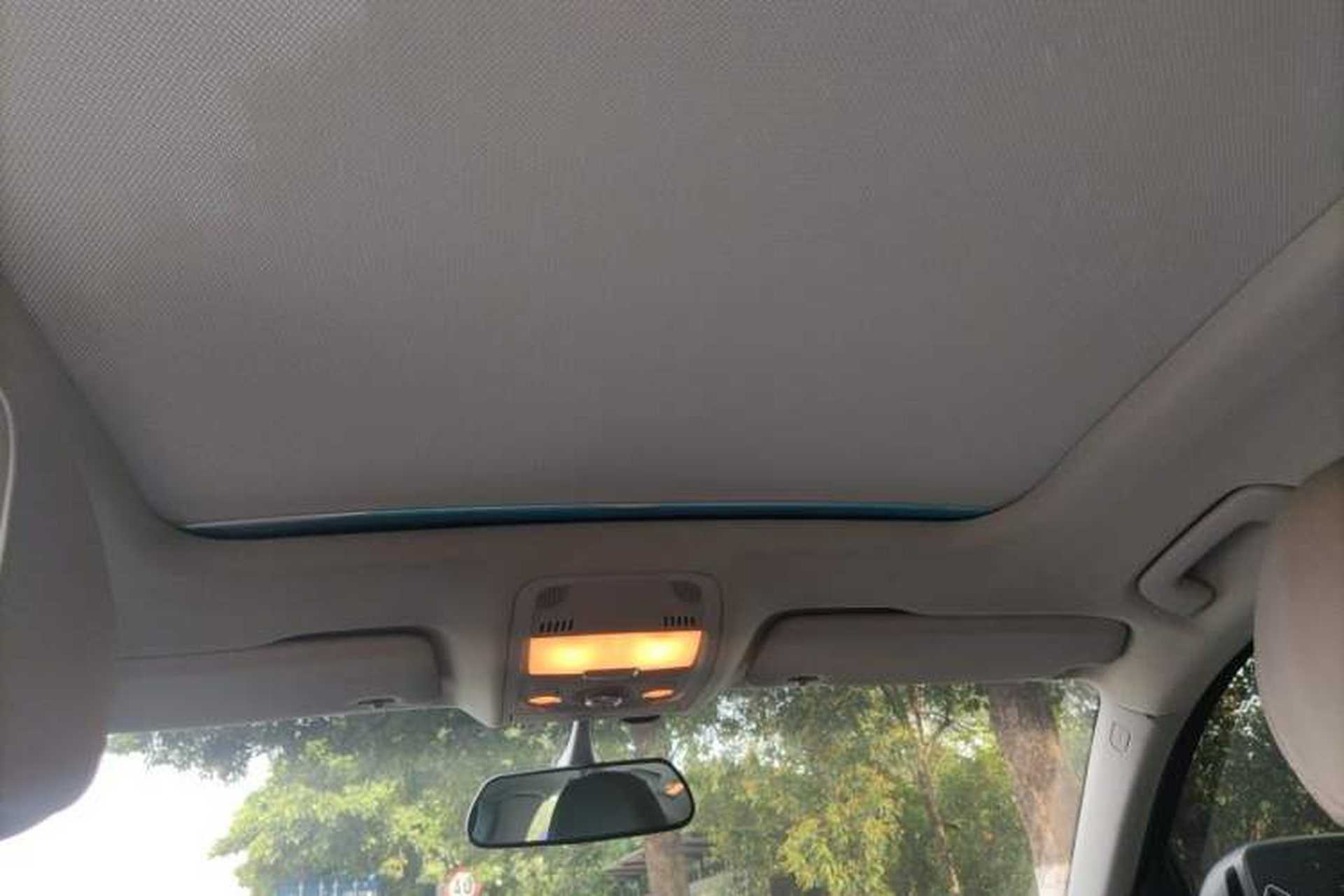 Used Audi Q5 2013 40 TFSI Comfort Edition Headliner