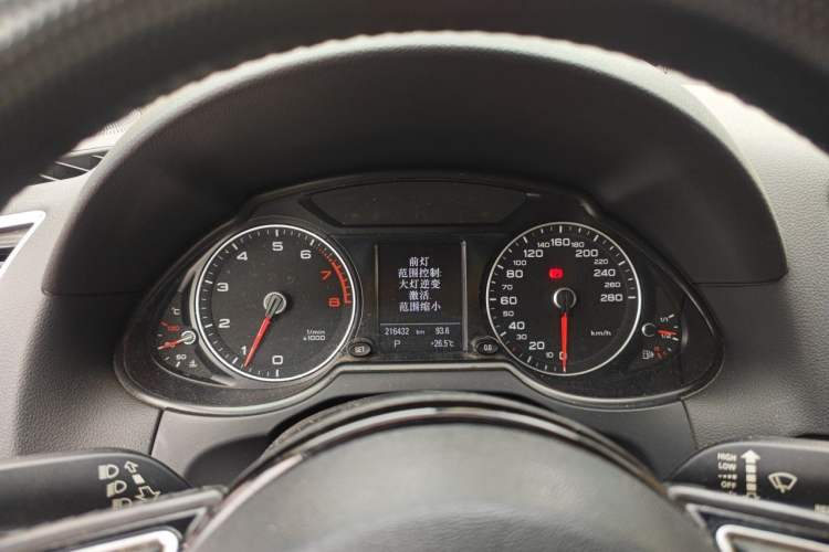 Used Audi Q5 2013 40 TFSI Comfort Edition Instrument Cluster