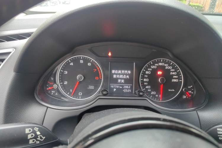 Used Audi Q5 2013 40 TFSI Ambition Instrument Cluster