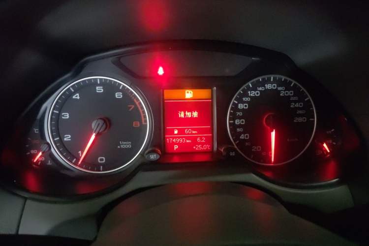 Used Audi Q5 2013 40 TFSI Technology Edition Instrument Cluster