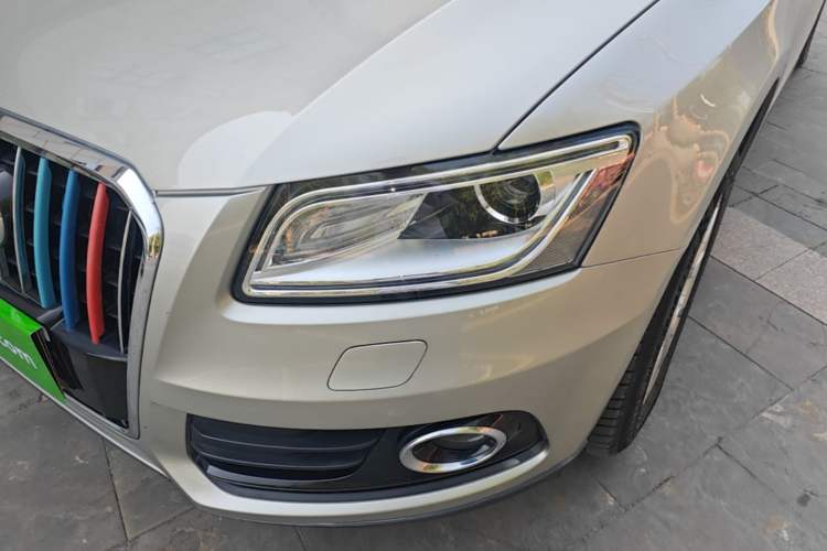 Used Audi Q5 2013 40 TFSI Ambition Left Front Headlight