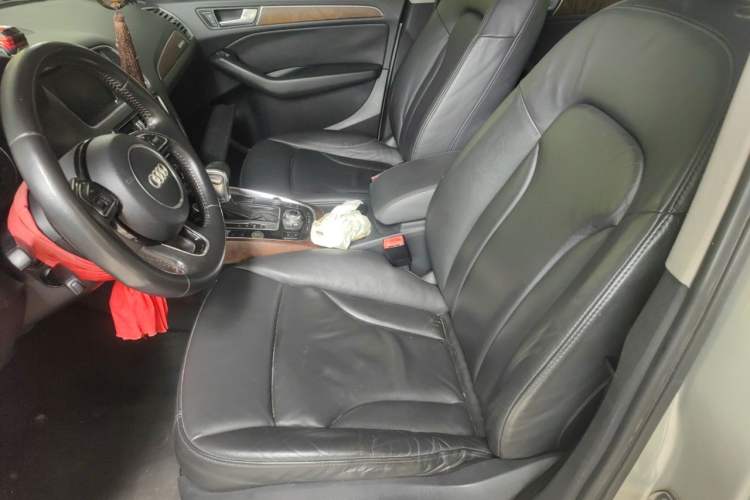 Used Audi Q5 2013 40 TFSI Comfort Edition Left Front Seat