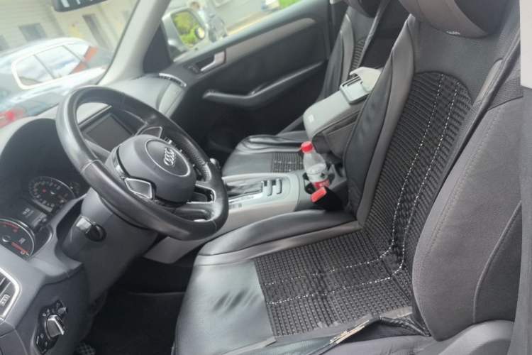 Used Audi Q5 2013 40 TFSI Ambition Left Front Seat