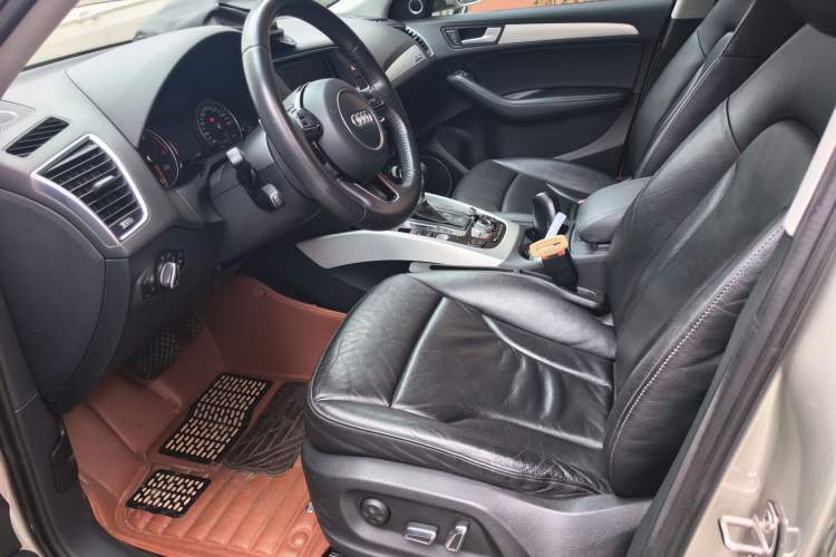 Used Audi Q5 2013 45 TFSI quattro Sport Edition Left Front Seat