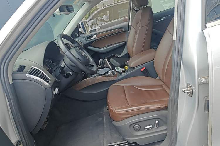 Used Audi Q5 2013 40 TFSI Comfort Edition Left Front Seat