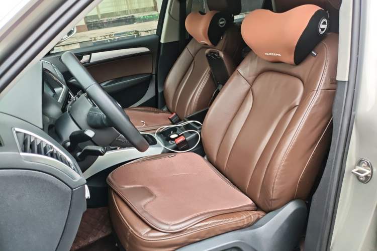 Used Audi Q5 2013 40 TFSI Technology Edition Left Front Seat