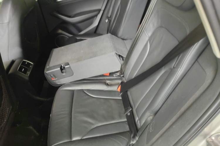 Used Audi Q5 2013 40 TFSI Comfort Edition Left Rear Seat