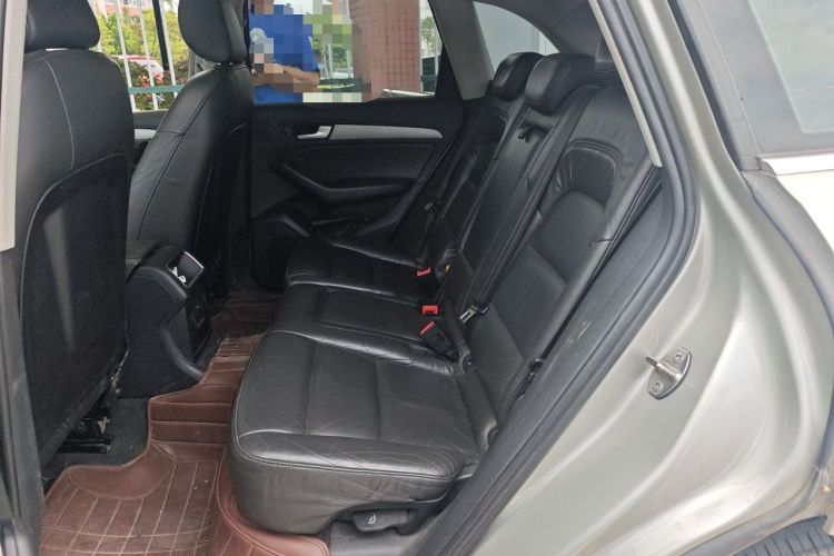Used Audi Q5 2013 40 TFSI Ambition Left Rear Seat