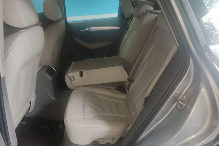 Used Audi Q5 2013 40 TFSI Technology Edition Left Rear Seat