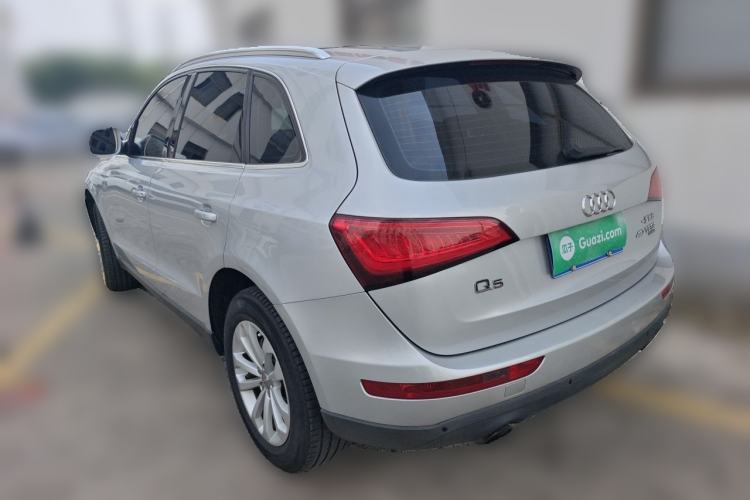 Used Audi Q5 2013 40 TFSI Technology Edition Rear Left 45 Deg
