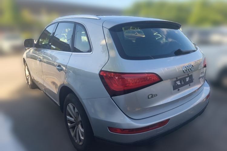Used Audi Q5 2013 40 TFSI Technology Edition Rear Left 45 Deg