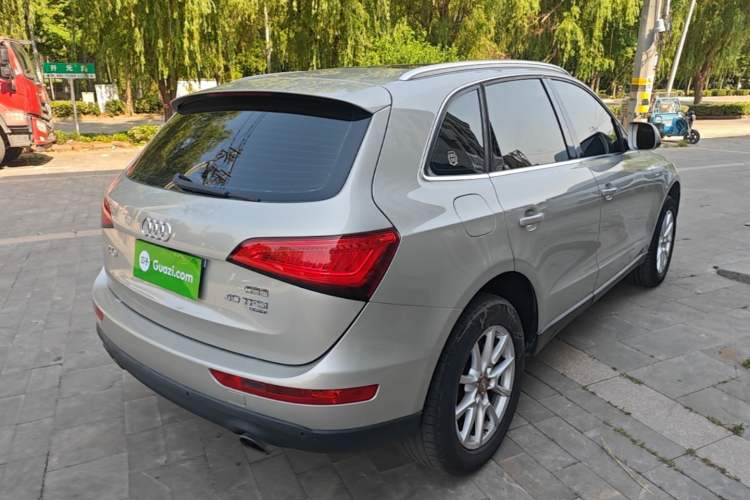 Used Audi Q5 2013 40 TFSI Ambition Rear Right 45 Deg