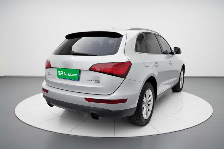 Used Audi Q5 2013 40 TFSI Technology Edition Rear Right 45 Deg
