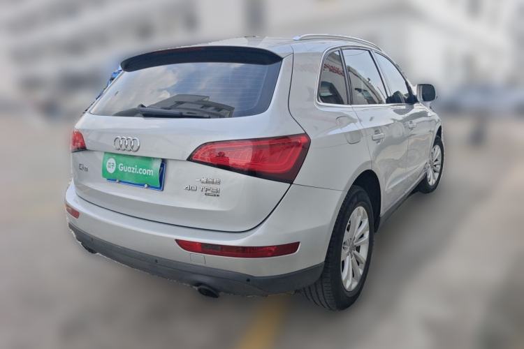 Used Audi Q5 2013 40 TFSI Technology Edition Rear Right 45 Deg