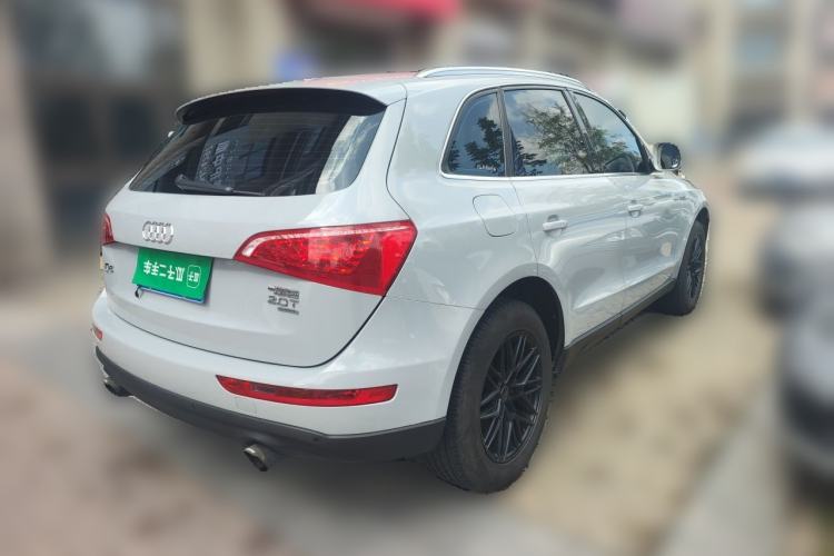 Used Audi Q5 2013 40 TFSI Technology Edition Rear Right 45 Deg