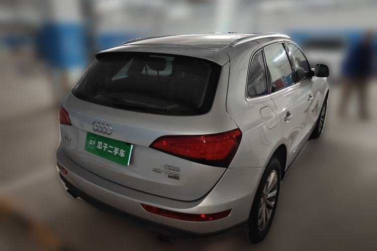 Used Audi Q5 2013 40 TFSI Technology Edition Rear Right 45 Deg
