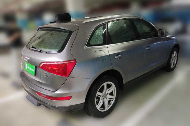 Used Audi Q5 2013 40 TFSI Technology Edition Rear Right 45 Deg