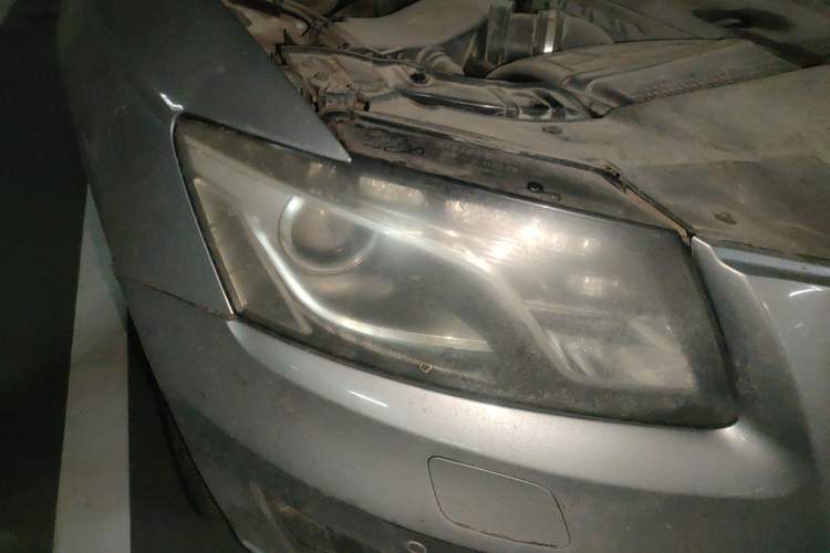 Used Audi Q5 2013 40 TFSI hybrid Right Front Headlight
