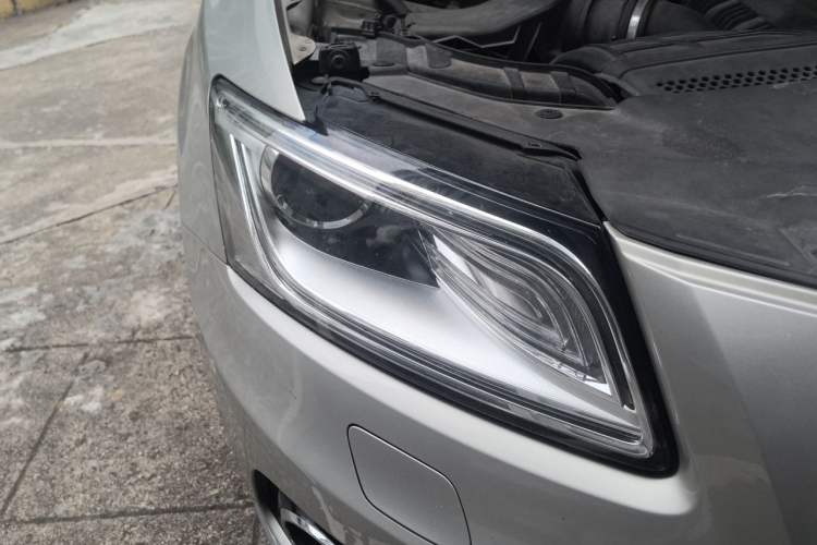 Used Audi Q5 2013 40 TFSI Ambition Right Front Headlight