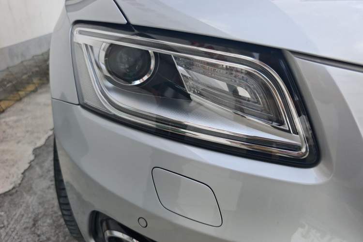 Used Audi Q5 2013 40 TFSI Technology Edition Right Front Headlight