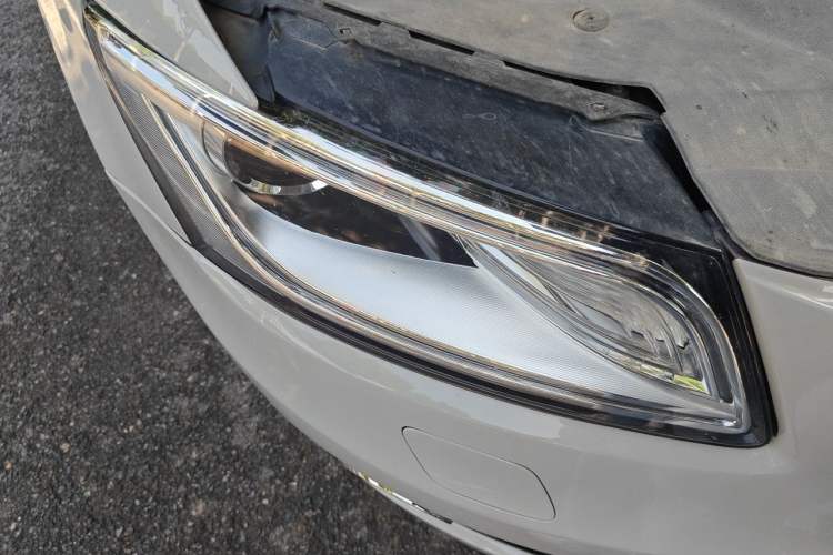 Used Audi Q5 2013 40 TFSI Technology Edition Right Front Headlight