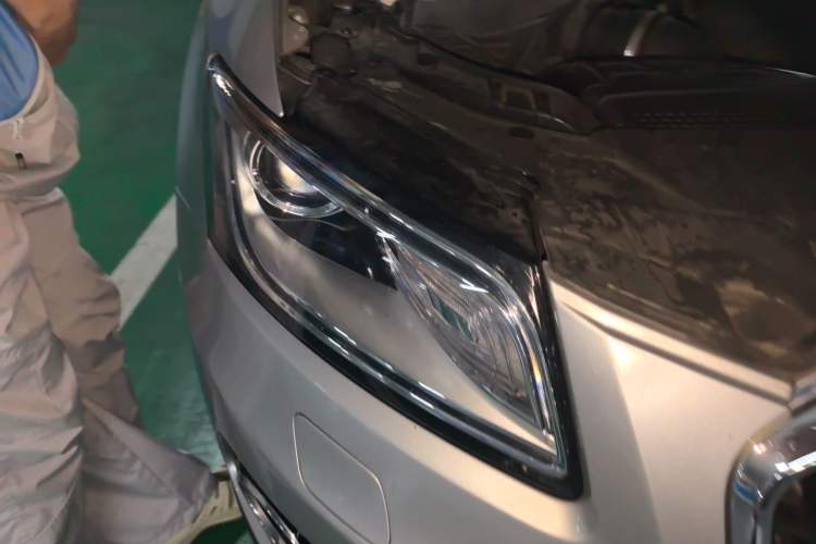Used Audi Q5 2013 40 TFSI Ambition Right Front Headlight