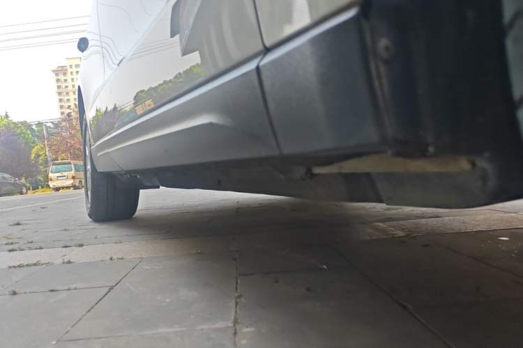 Used Audi Q5 2013 40 TFSI Ambition Right Side Sill