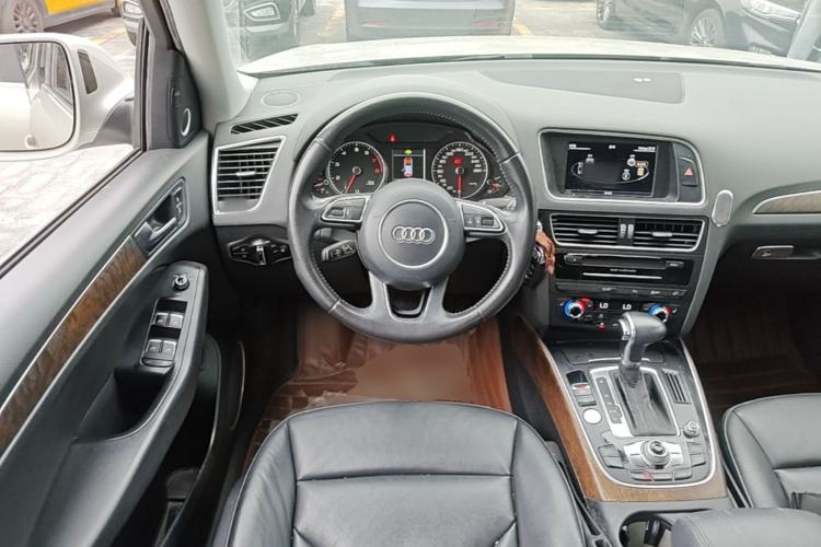 Used Audi Q5 2013 40 TFSI Comfort Edition Steering Wheel