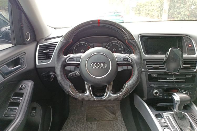 Used Audi Q5 2013 45 TFSI quattro Sport Edition Steering Wheel