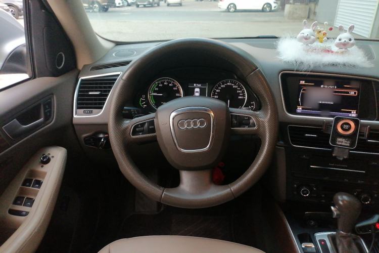 Used Audi Q5 2013 40 TFSI hybrid Steering Wheel
