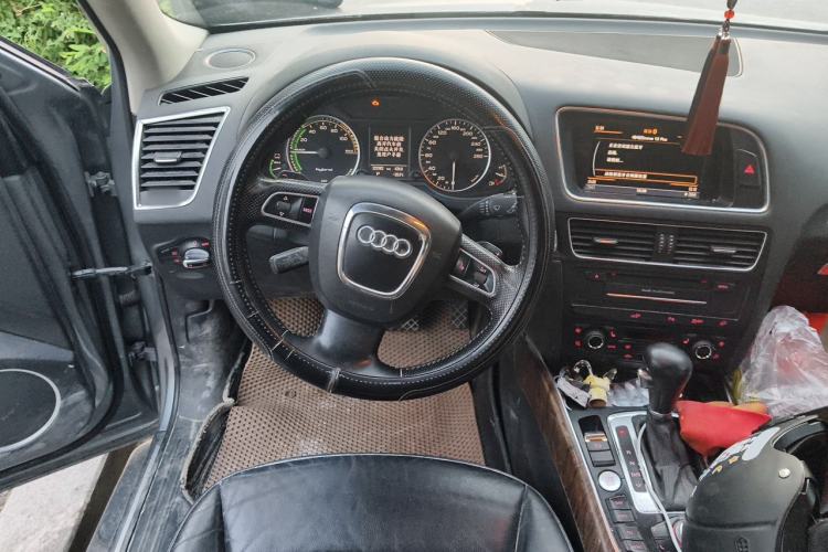 Used Audi Q5 2013 40 TFSI hybrid Steering Wheel