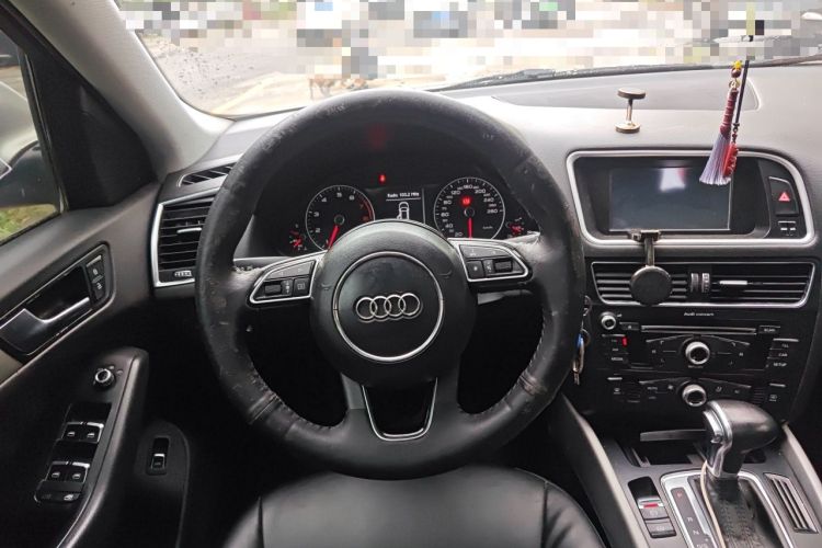 Used Audi Q5 2013 40 TFSI Ambition Steering Wheel