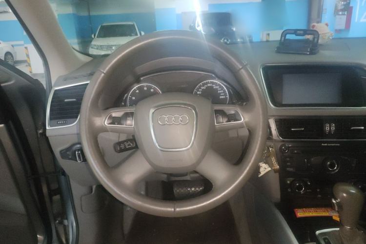 Used Audi Q5 2013 40 TFSI Technology Edition Steering Wheel
