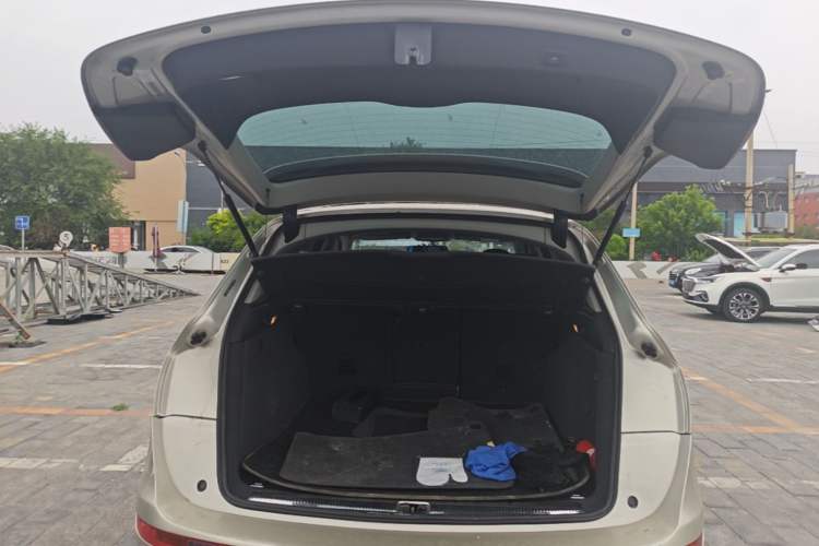 Used Audi Q5 2013 40 TFSI Ambition Trunk