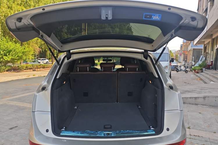 Used Audi Q5 2013 40 TFSI Ambition Trunk