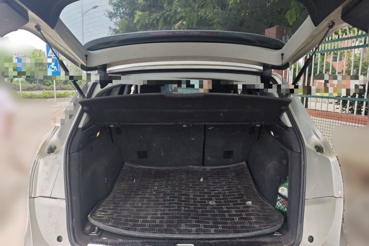 Used Audi Q5 2013 40 TFSI Ambition Trunk