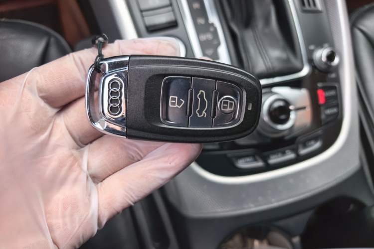 Used Audi Q5 2013 45 TFSI quattro Sport Edition Vehicle Key