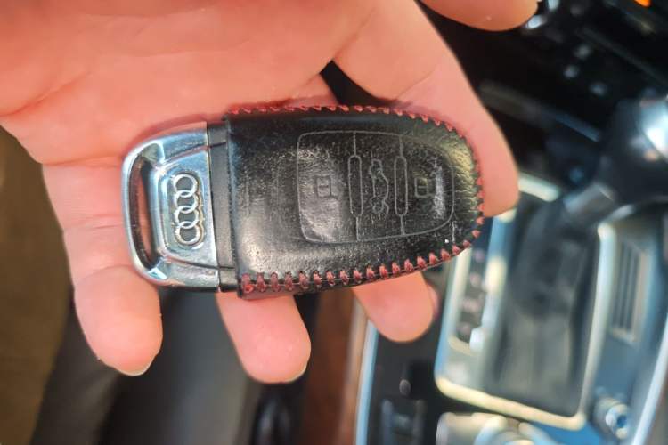 Used Audi Q5 2013 40 TFSI Dynamic Edition Vehicle Key