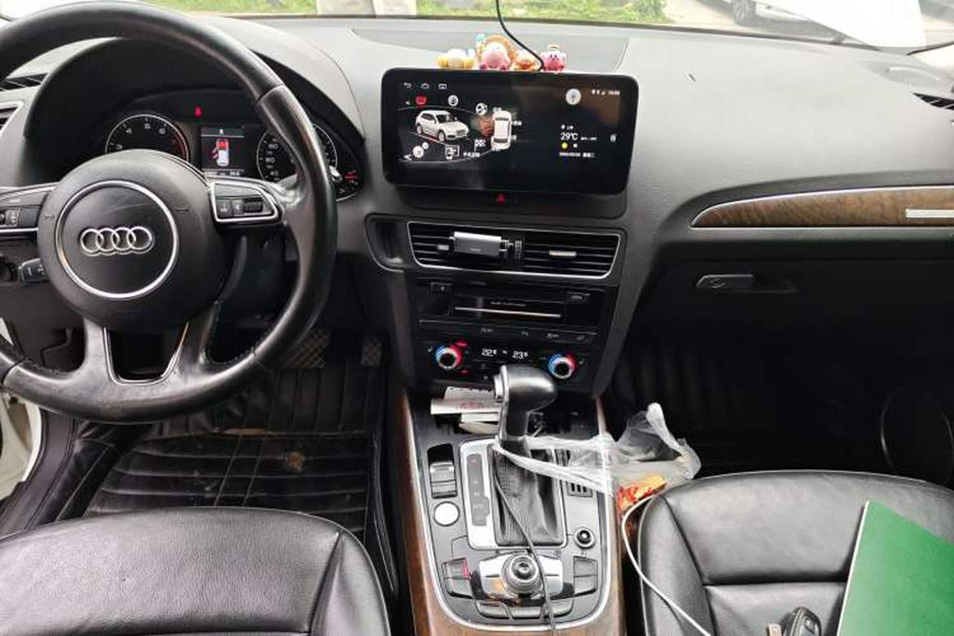 Used Audi Q5 2013 40 TFSI Comfort Edition Audio And AC Panel